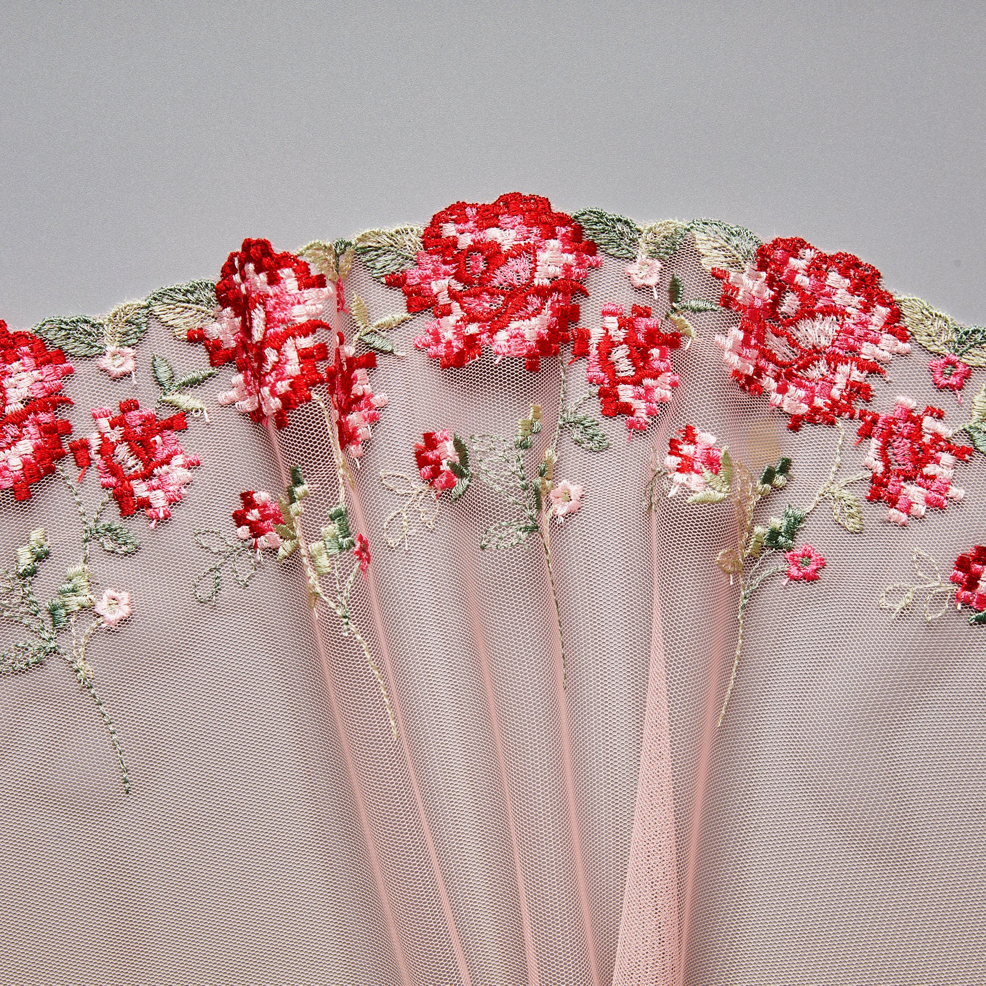 Вышивка на сетке неэластичной HC-20107B (Розовый, red roses, БП)