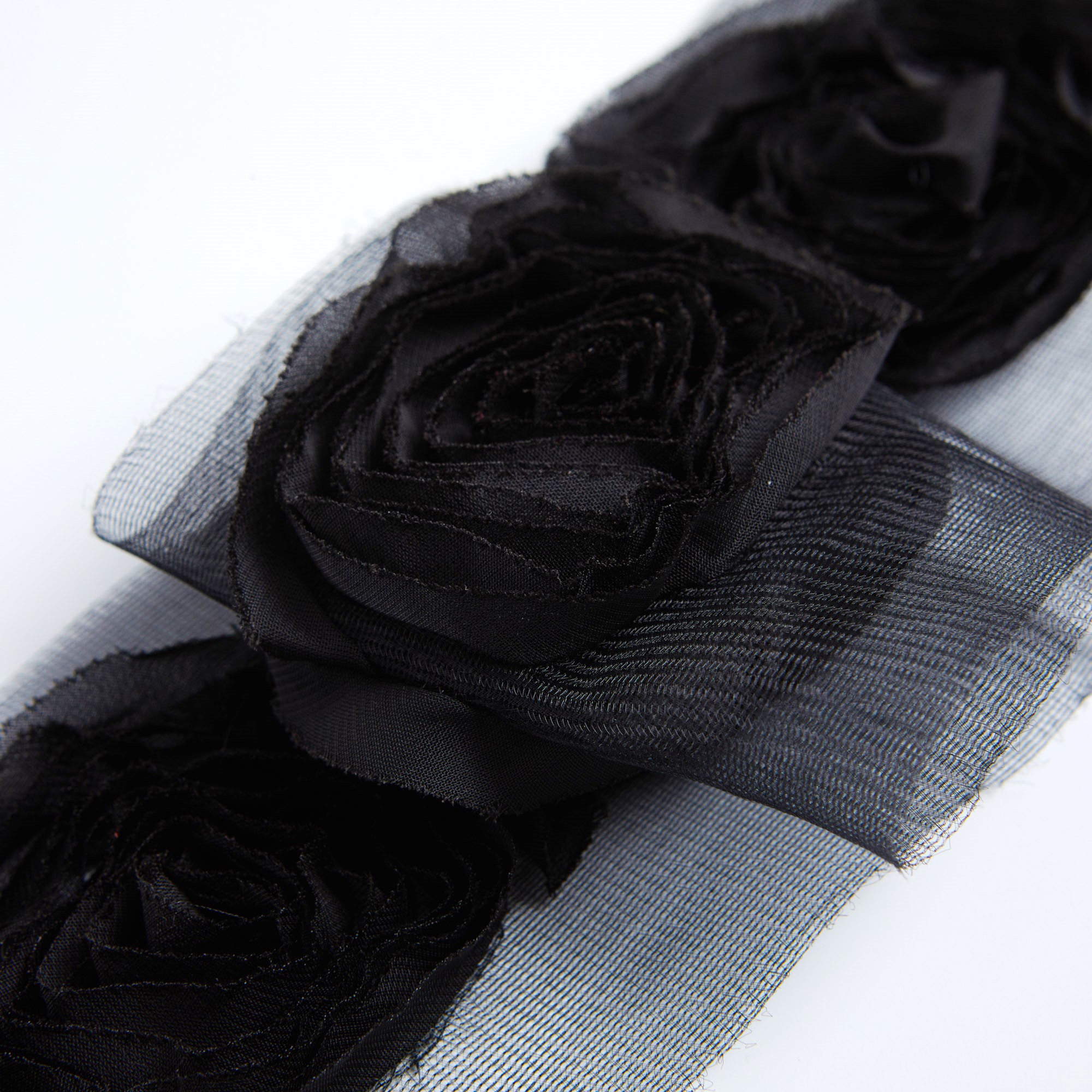 Вышивка на сетке неэластичной 1657b (Черный, Стандарт, БП)