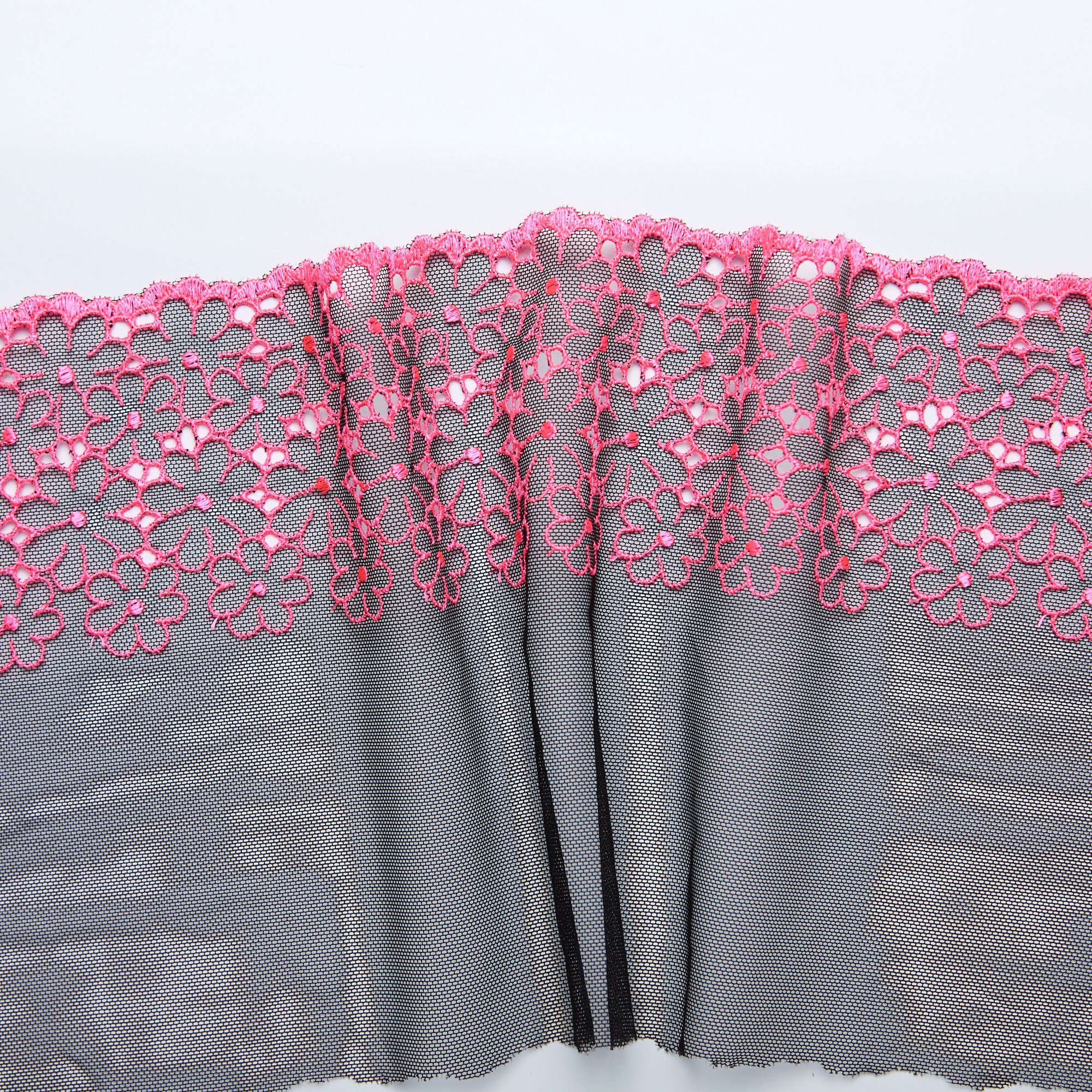 Вышивка на сетке неэластичной ENT00176B (Черный, 035, БП)