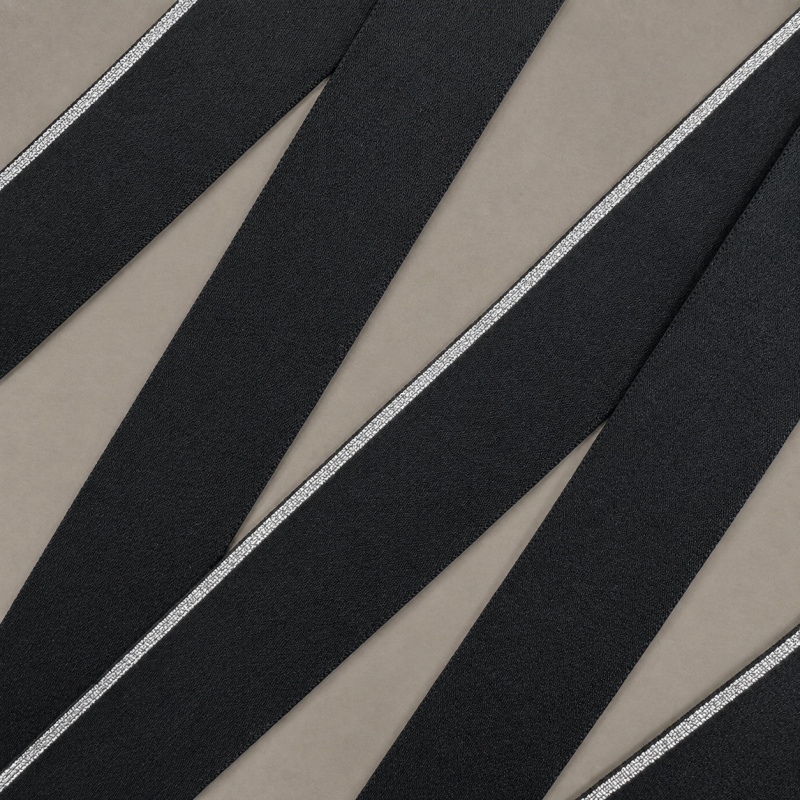 Отделочная тесьма T7A570/25/A/16/YD/PS (Черный, black with silver lurex, 19-4007)
