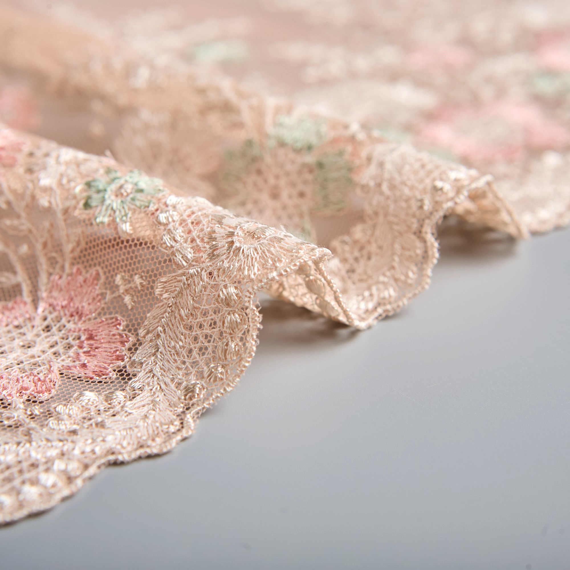 Вышивка На Сетке Неэластичной 420776 (Бежевый, col.B 076/15 beige, БП)