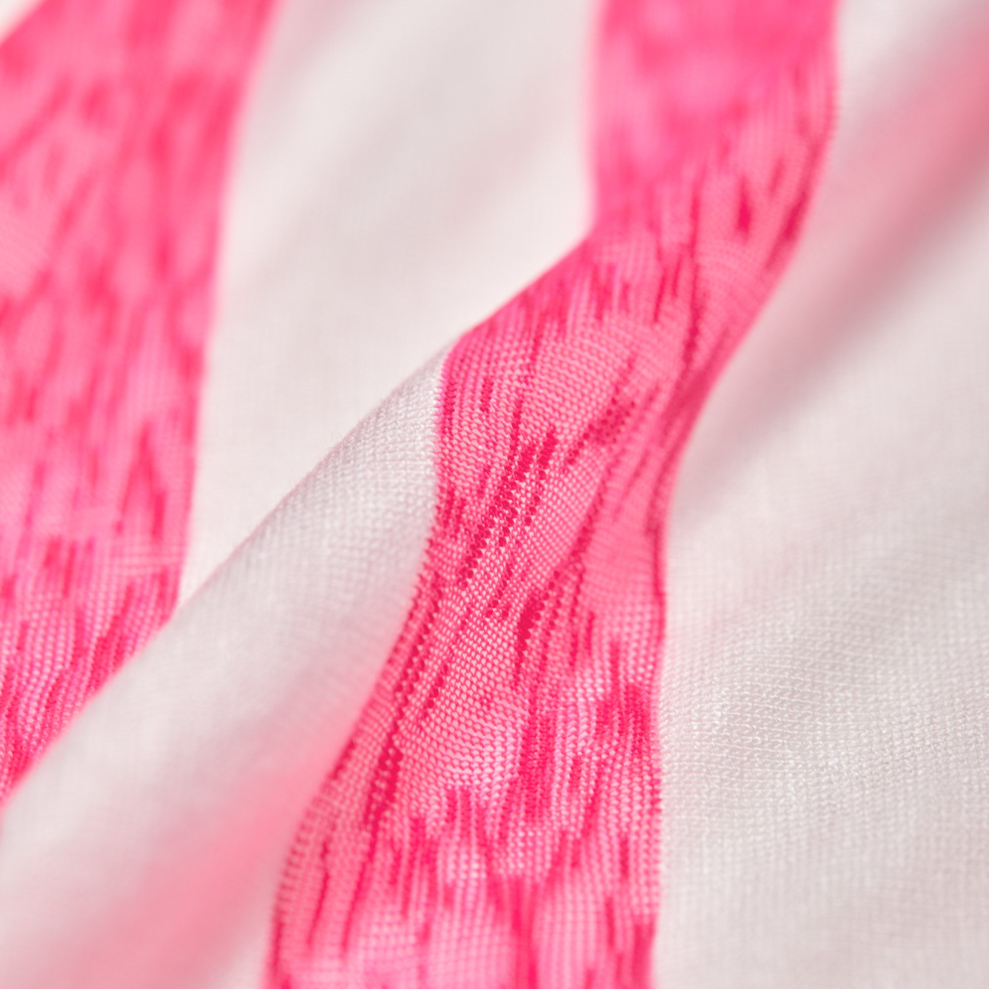 Вискоза трикотажная принт TRP270 (Розовый, optical white/pink A, БП)