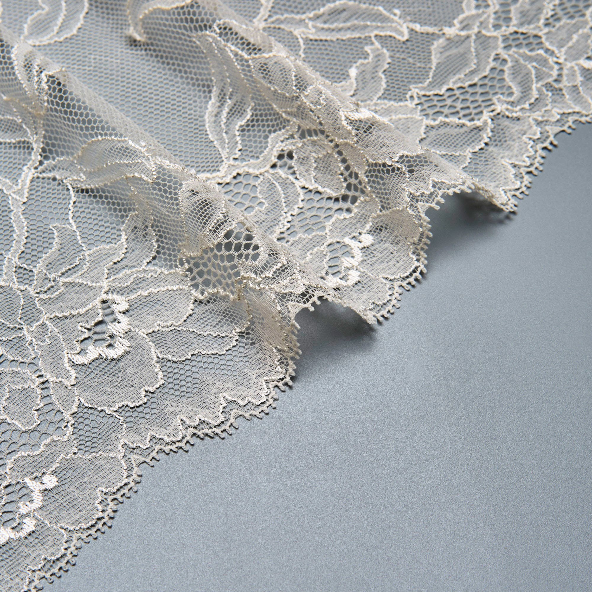 Кружево эластичное L922642 (Айвори, 999911 1B, 11-0701)